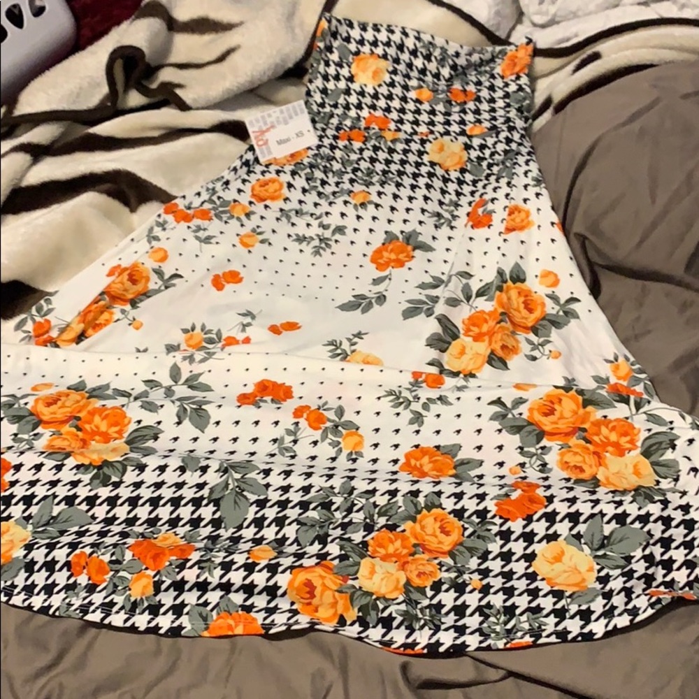 Extra small LulaRoe Maxi dress never worn!